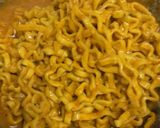 Gambar langkah 3 resipi Samyang Carbonara.