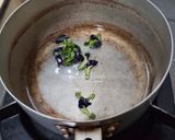 Foto langkah ke 1 dari resep Nasi Uduk Bunga Telang.