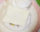 A picture of step 4 of Nikuman Cheeseburger.