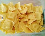 Foto del paso 3 de la receta: Raviolis fritos a los cuatro quesos