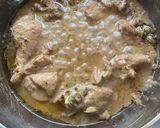 A picture of step 5 of Chicken Qorma.