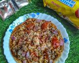 পিজা উইথ ক্রীমি ম্যাগি টপিং (pizza with creamy Maggi toping recipe in Bengali)) রেসিপি ধাপ - 5 ছবি