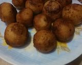 A picture of step 3 of Soji ke pitha.
