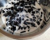 Foto langkah ke 3 dari resep Es Cincau hitam gula jawa.