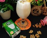 A picture of step 3 of Banana shake.