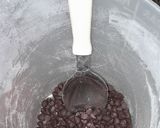 Foto del paso 7 de la receta: Budín de vainilla con chispitas de chocolate