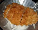A picture of step 3 of Easy Katsudon with Sauce.