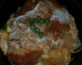 A picture of step 6 of Easy Katsudon with Sauce.