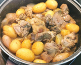 Foto del paso 3 de la receta: Guiso de Conejo con Chalotas y Patatas