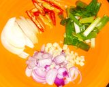 Foto langkah ke 1 dari resep Capcay sosis anti ribet.