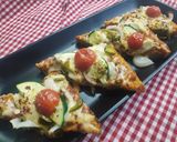 A picture of step 4 of Pizza toast.