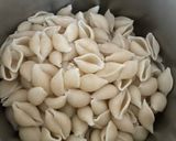 Foto del paso 5 de la receta: Pasta fría con atún y maíz 🌽