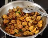 A picture of step 5 of Pointed gourd groundnut subji.
