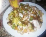 A picture of step 4 of Aloo chole chaat.