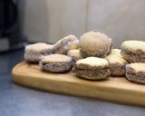 Foto del paso 9 de la receta: Alfajores de maicena (tradicionales y de chocolate)