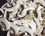 Foto del paso 1 de la receta: Revuelto de ternera picada con champiñones
