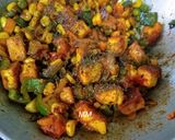 A picture of step 4 of Sweet corns, Paneer, Veggies Dry Curry.