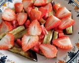 Foto del paso 4 de la receta: Ensalada de berenjena y frutos rojos