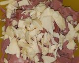 Foto del paso 2 de la receta: Pancitos de salame y queso