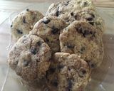 Foto langkah ke 6 dari resep Cookies Chewy Crumble dengan Microwave.