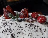 Foto del paso 2 de la receta: Bizcocho relleno con fresones