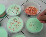 Foto langkah ke 6 dari resep Rainbow dessert box 🌈.