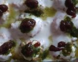 A picture of step 6 of Dahi bhalay.