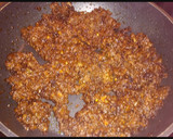 Foto del paso 1 de la receta: Revuelto de morcilla fresca con frutos secos