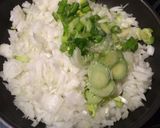 Foto del paso 1 de la receta: Hígado con cebolla y papas