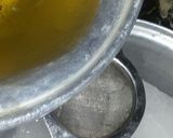 A picture of step 2 of Homemade uni puff.