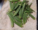 A picture of step 1 of Okra (Bhendi) Tomato Subji.