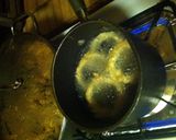 A picture of step 5 of Crispy Onion Rings.
