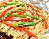 Hình bước làm 3 của món Nấm Kim Châm Nướng Bằng Giấy Bạc (Chay)