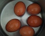 Hình bước làm 1 của món Trứng Ngâm Nước Tương