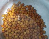 A picture of step 1 of Kala Chana Chaat.