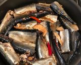 Hình bước làm 2 của món Mackerel Pike (Cá Thu Pike) kho nước dừa