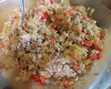 Foto del paso 2 de la receta: Empanadas de Jurel y Pimentones Rojos 🥟