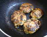 A picture of step 5 of Teriyaki Chicken Meatballs with Garlic Chives.