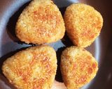 A picture of step 5 of Easy & Delicious! Grilled Cheese and Bonito Rice Balls (Yaki Onigiri).