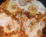 A picture of step 8 of Shakshuka.