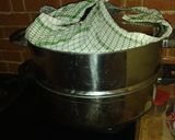 Foto langkah ke 4 dari resep Bolu semangka lezat gurih.