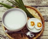 Hình bước làm 5 của món Cháo trắng lá dứa hột vịt muối