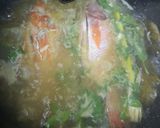 Foto langkah ke 5 dari resep Sop ikan nila merah daun kemangi.