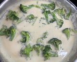 Foto del paso 3 de la receta: Piernas de pollo y brócoli en Salsa Alfredo