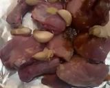 A picture of step 3 of Soya sauce honey chicken (no oil).