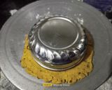 A picture of step 6 of Bajra Methi Bhakhri (Pearl Millet Flour Methi Bhakhri).