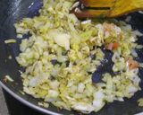 A picture of step 8 of Palak paneer.