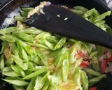 Foto langkah ke 5 dari resep Buncis Telur Orak Arik.