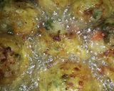 A picture of step 4 of Potatoes balls with tea.