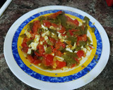 Foto del paso 7 de la receta: Pimiento verde italiano con pimiento rojo huevos fritos